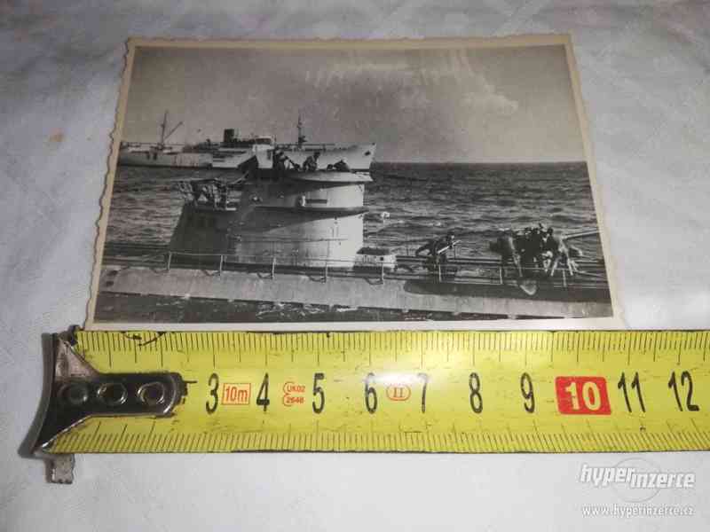 Ponorka s vojáky - fotografie z 2. světové války - foto 1