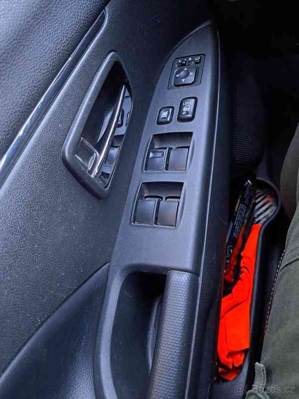 Mitsubishi ASX 2,2   4x4 - foto 8