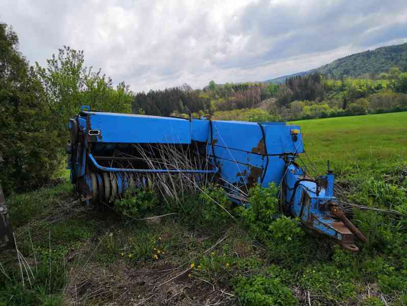 Zemědělská technika: lis, dopravník - foto 2