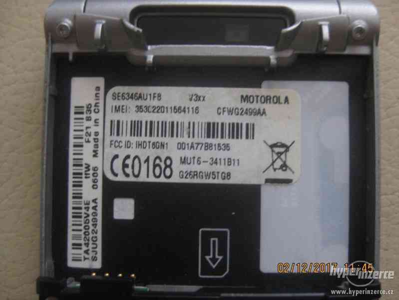 Motorola RazrV3xx - SUPER véčka od Motorola od 100,-Kč - foto 11