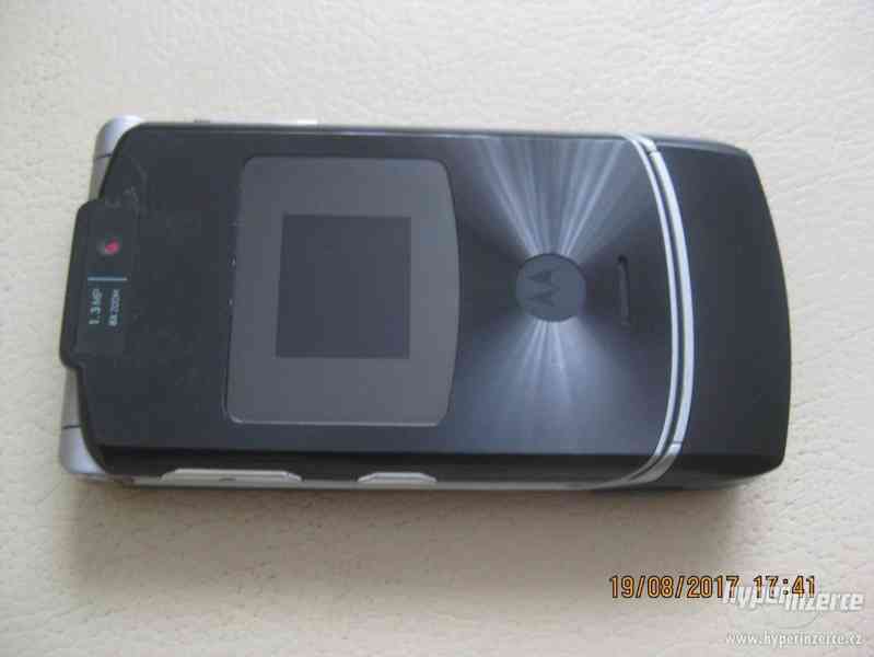 Motorola RazrV3xx - SUPER véčka od Motorola od 100,-Kč - foto 12