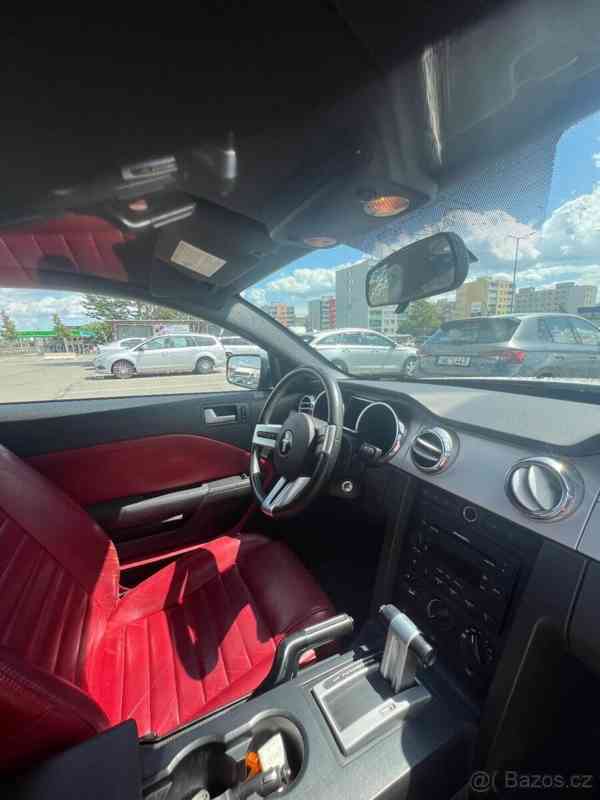 Ford Mustang GT - foto 4