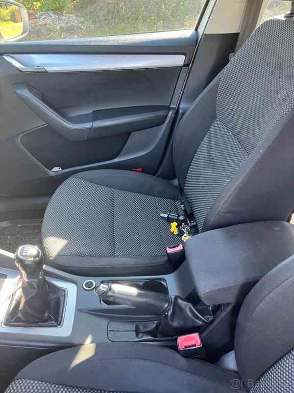 Škoda Octavia 1,6   lll - foto 4