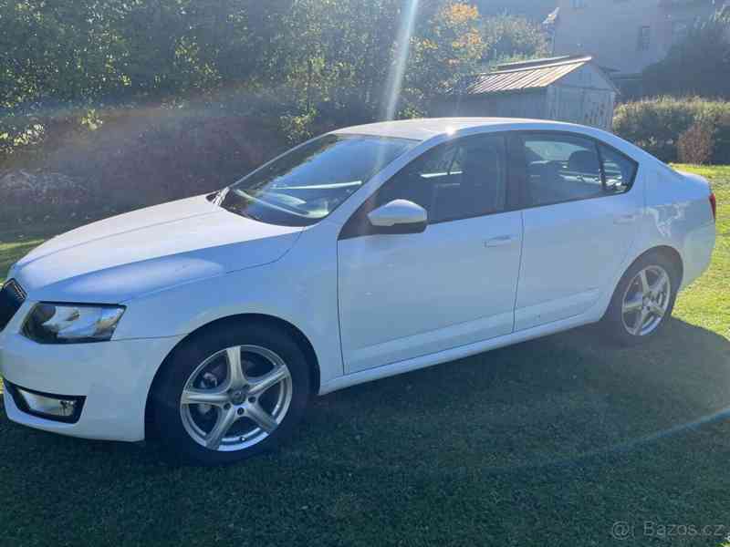 Škoda Octavia 1,6   lll - foto 6