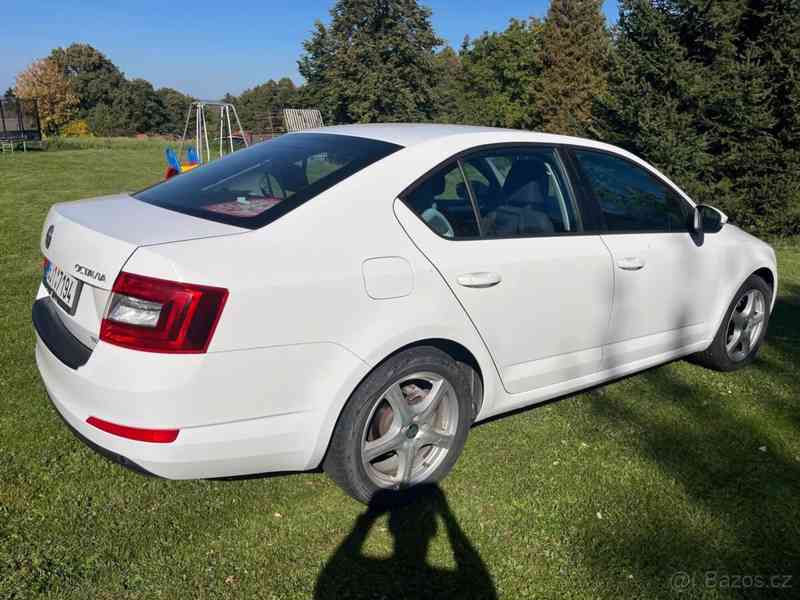 Škoda Octavia 1,6   lll - foto 2