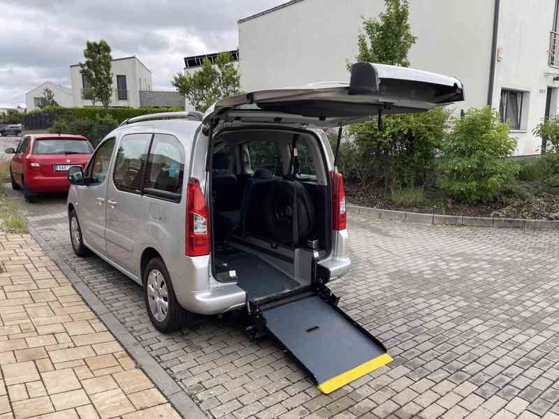 Citroën Berlingo: plošina pro převoz vozíčkáře - foto 4