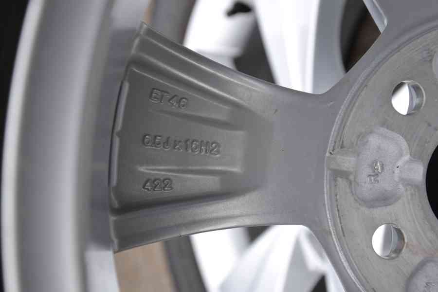 Škoda Octavia IV -ZÁNOVNÍ zimní orig.Alu sada-205/60R16 - foto 14