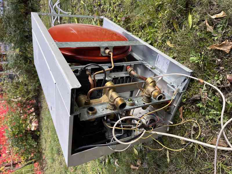 Plynový kotel Junkers ZS23-1KE (též Novastar, Bosch) - foto 4