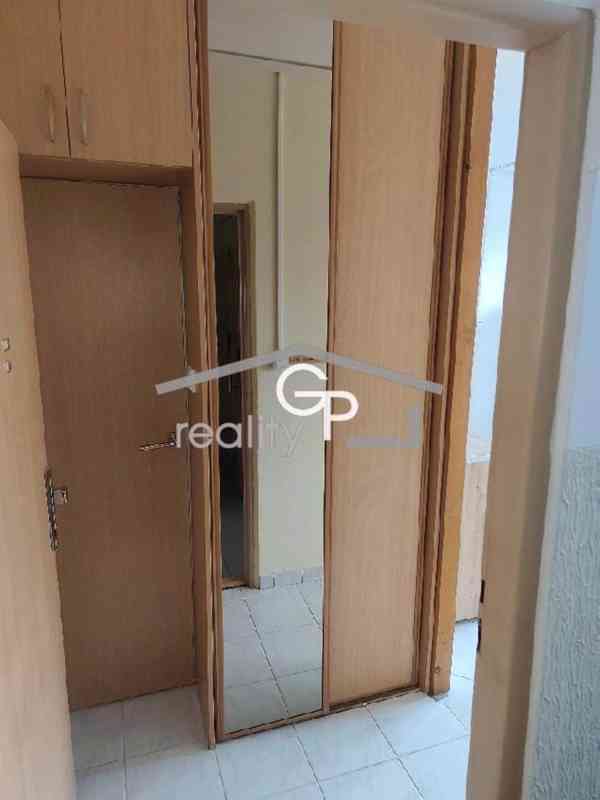 Pronájem 1+1 s fr. oknem, ul. Mánesova, Č. Budějovice - foto 7