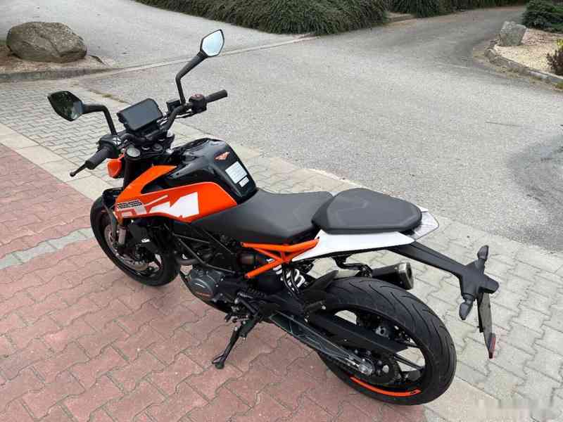 KTM Duke 125 2019 TOP najeto 10.000km - foto 5