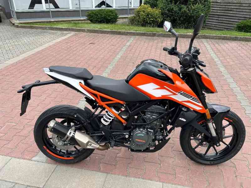 KTM Duke 125 2019 TOP najeto 10.000km - foto 2