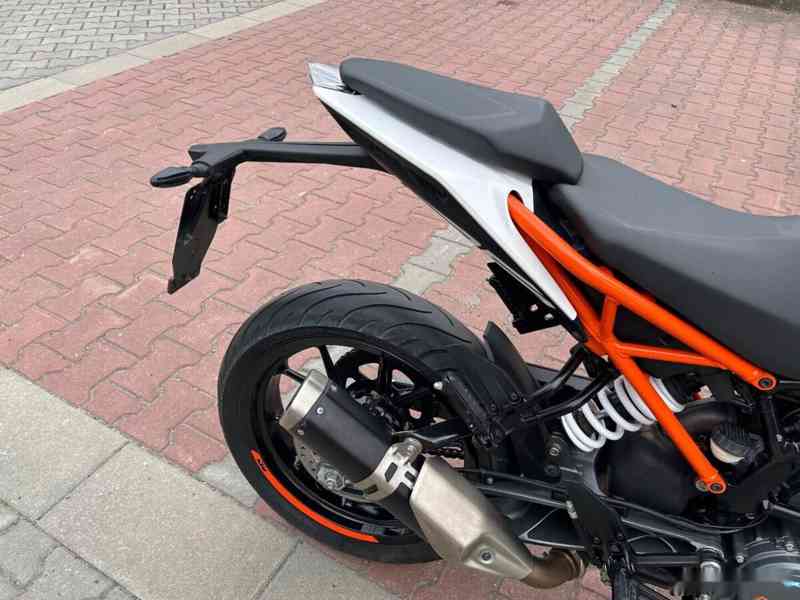 KTM Duke 125 2019 TOP najeto 10.000km - foto 12