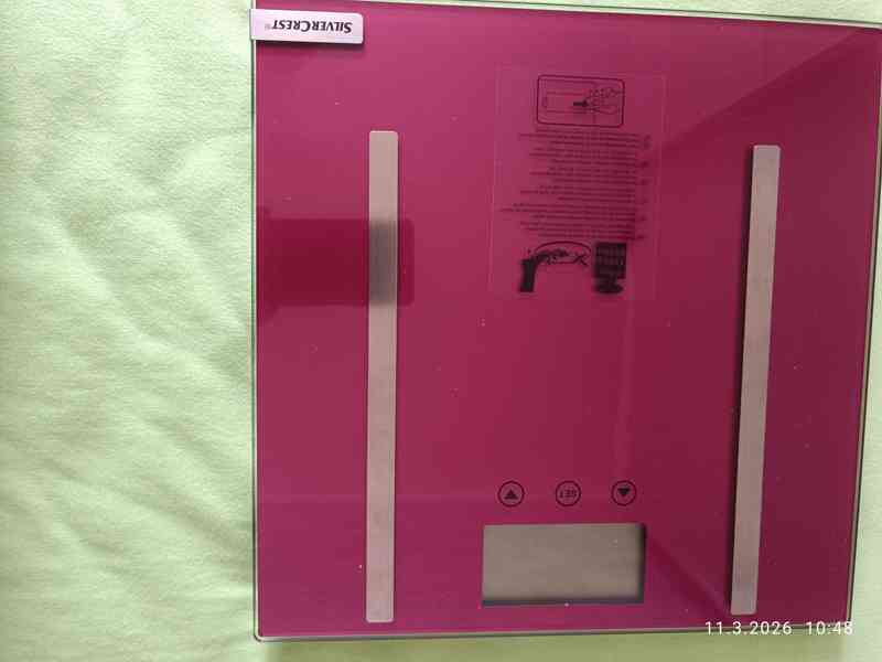Prodám DIAGNOSTICKOU OSOBNÍ VÁHU, růžová,Silvercrest,  - foto 3