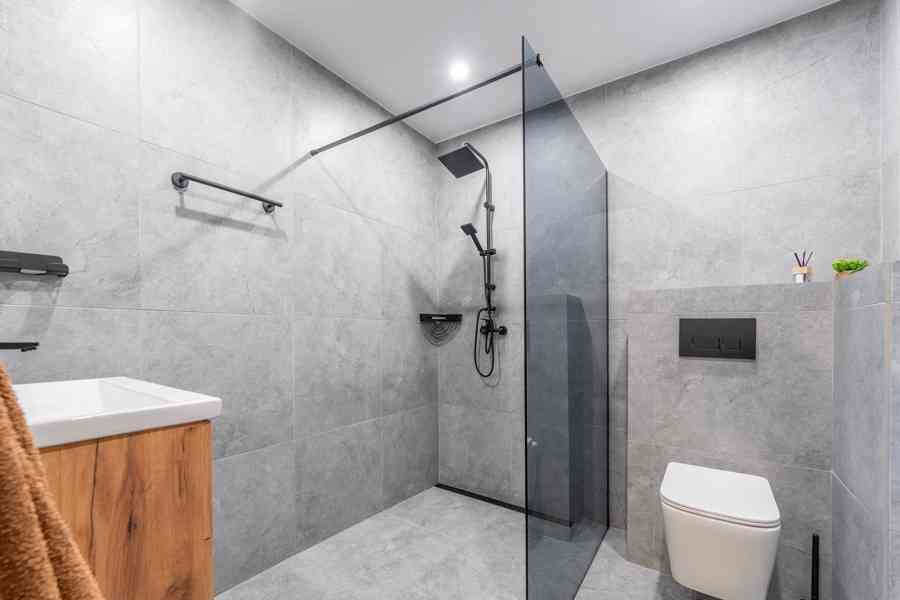 Ranč ve Všeteči | Koňský areál s bydlením a pozemky - foto 12