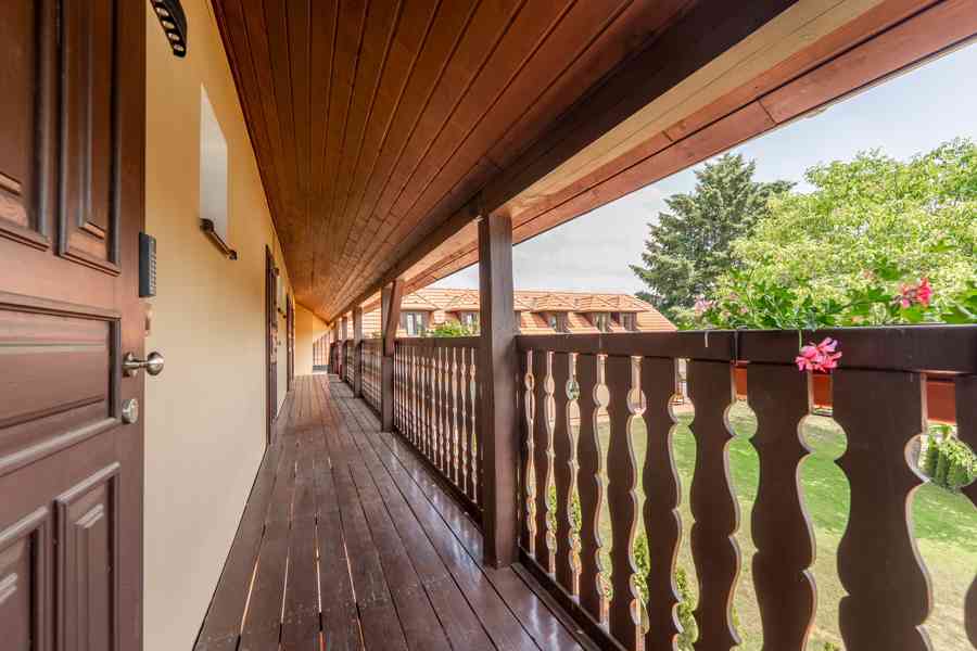 Ranč ve Všeteči | Koňský areál s bydlením a pozemky - foto 10