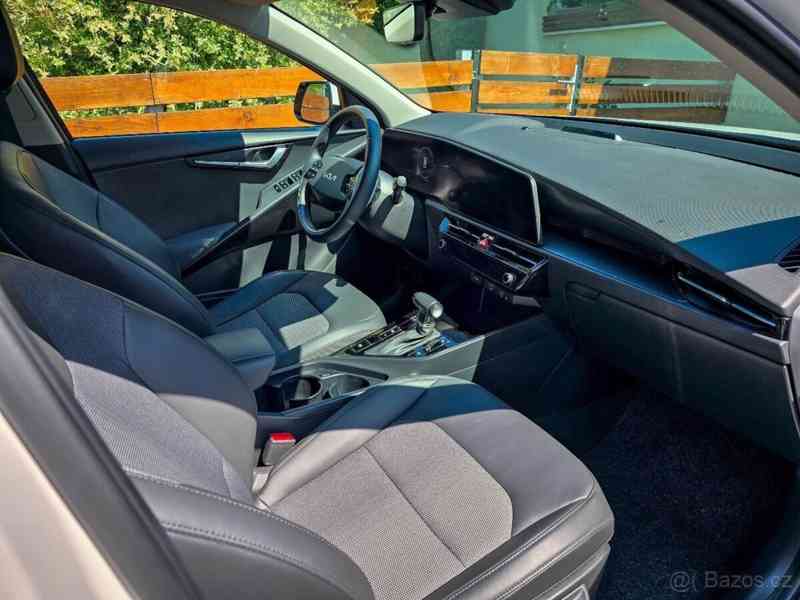 Kia Niro PHEV plug-in, automat 11/2022 - foto 5