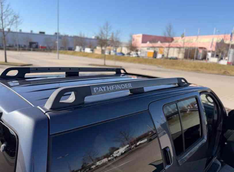 Nissan Pathfinder 2.5 dCi LE 140kw - foto 19