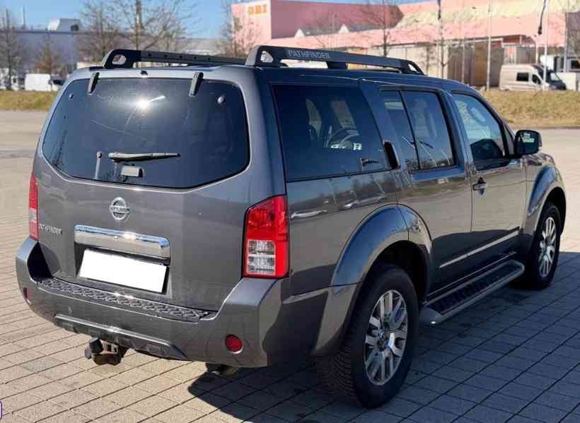 Nissan Pathfinder 2.5 dCi LE 140kw - foto 4
