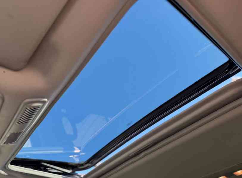 Nissan Pathfinder 2.5 dCi LE 140kw - foto 9