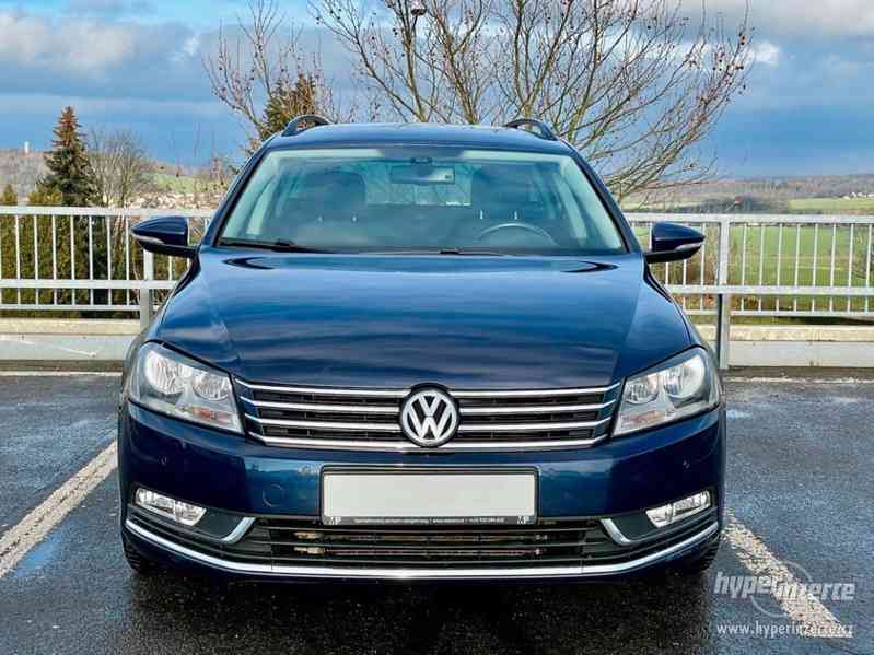 VW Passat B7 Comfortline 2.0 TDi, Navigace, Top, 2013 - foto 2