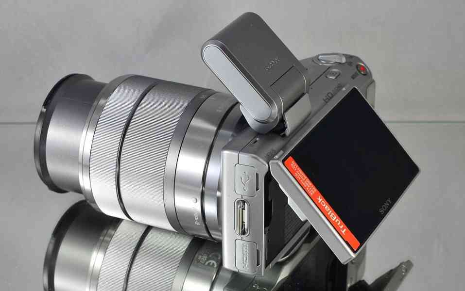 Sony NEX-5 + 18-55 mm *14MPix*Full HDV*4300 Exp. - foto 6