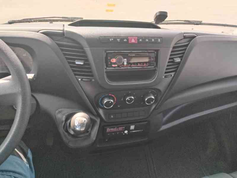 Iveco Daily 60C15, shrnovací plachta, motor 3,0 - foto 7