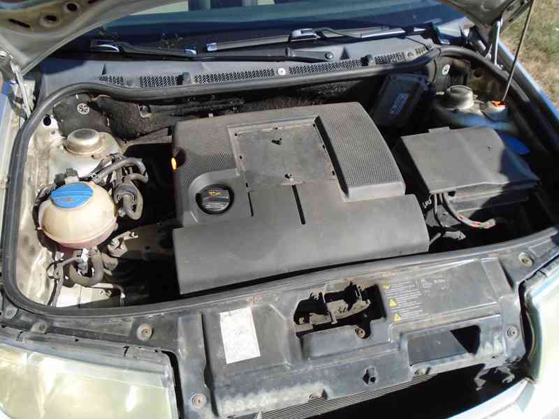 Škoda Fabia Combi 1.2 HTP 47kW klima 196tis garážované 2005  - foto 15