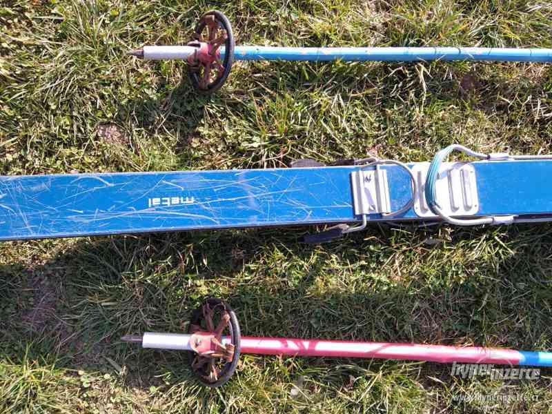 Lyže ze 70.let kandahár 175 cm - foto 2