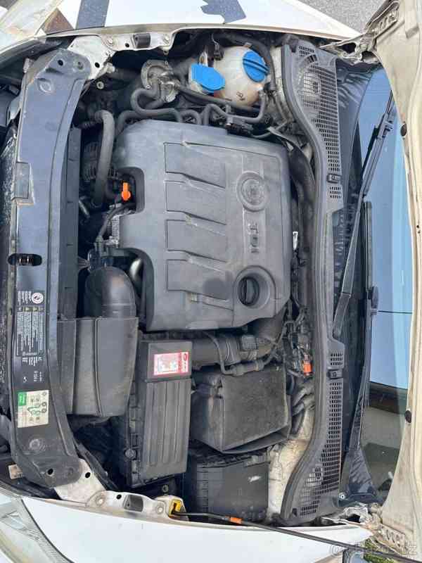Škoda Octavia 1,6 2012 - foto 5