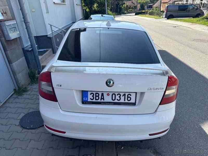 Škoda Octavia 1,6 2012 - foto 14