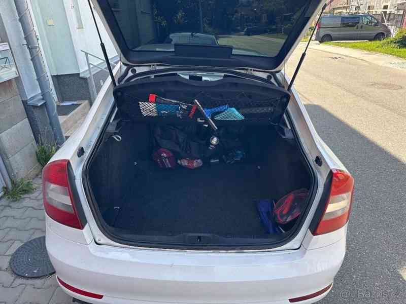 Škoda Octavia 1,6 2012 - foto 3