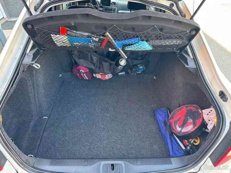 Škoda Octavia 1,6 2012 - foto 10