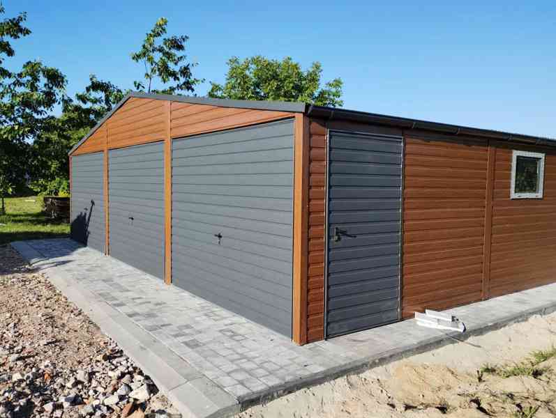 Plechová garáž 9x6m sedlová střecha, 3x výklopná vrata TS328 - foto 5