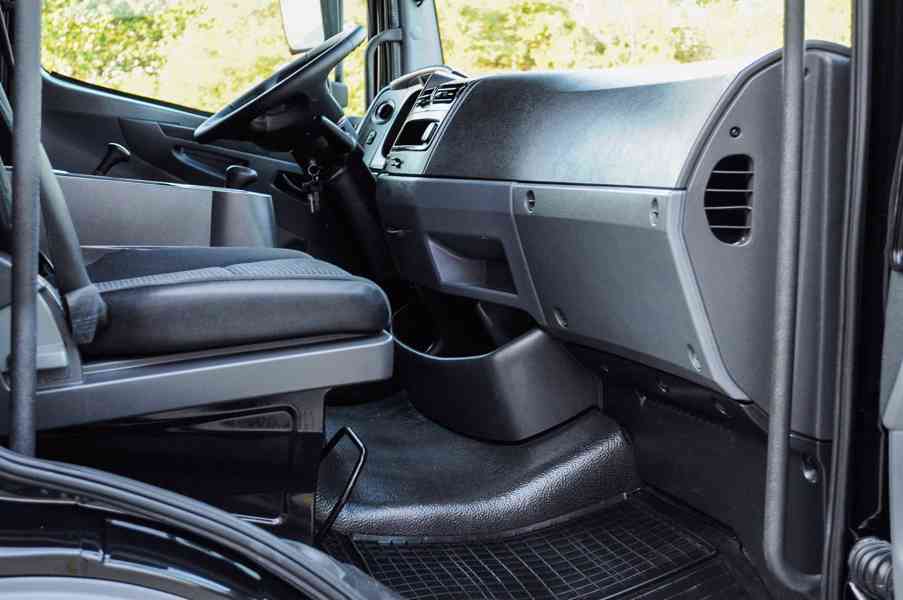 MERCEDES ATEGO 1218 NOVÝ HÁKOVÝ NOSIČ KONTEJNERŮ + HYDR. RUK - foto 47