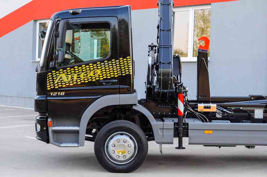 MERCEDES ATEGO 1218 NOVÝ HÁKOVÝ NOSIČ KONTEJNERŮ + HYDR. RUK - foto 68