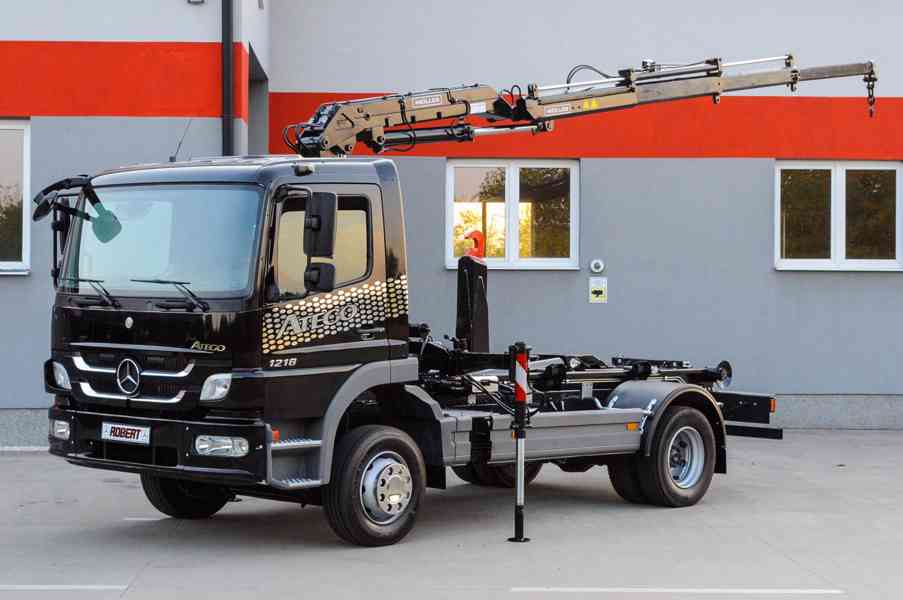 MERCEDES ATEGO 1218 NOVÝ HÁKOVÝ NOSIČ KONTEJNERŮ + HYDR. RUK - foto 86