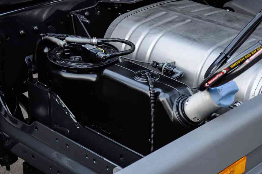 MERCEDES ATEGO 1218 NOVÝ HÁKOVÝ NOSIČ KONTEJNERŮ + HYDR. RUK - foto 91