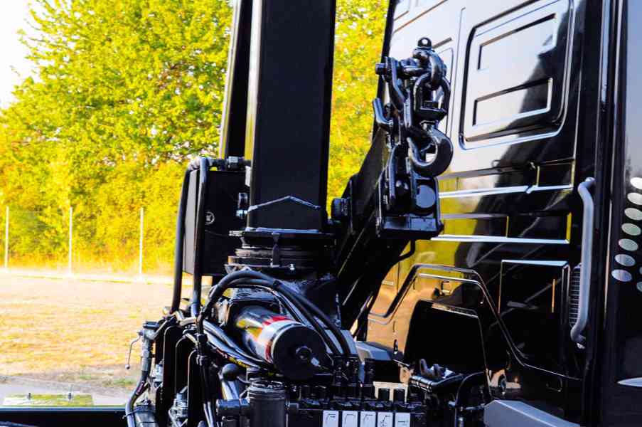MERCEDES ATEGO 1218 NOVÝ HÁKOVÝ NOSIČ KONTEJNERŮ + HYDR. RUK - foto 11