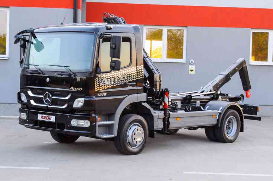 MERCEDES ATEGO 1218 NOVÝ HÁKOVÝ NOSIČ KONTEJNERŮ + HYDR. RUK - foto 76
