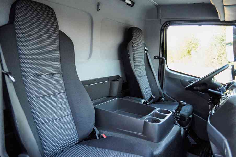MERCEDES ATEGO 1218 NOVÝ HÁKOVÝ NOSIČ KONTEJNERŮ + HYDR. RUK - foto 48