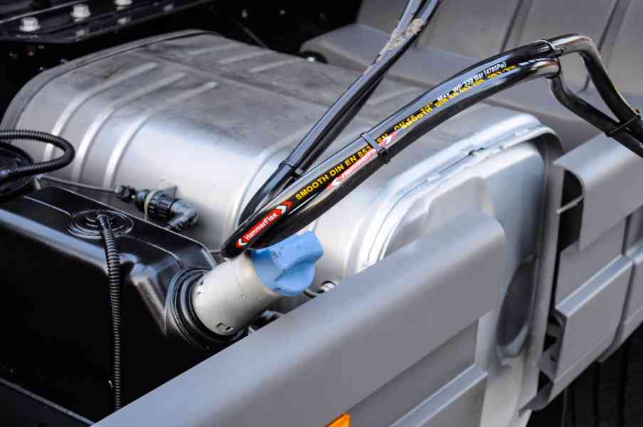 MERCEDES ATEGO 1218 NOVÝ HÁKOVÝ NOSIČ KONTEJNERŮ + HYDR. RUK - foto 90