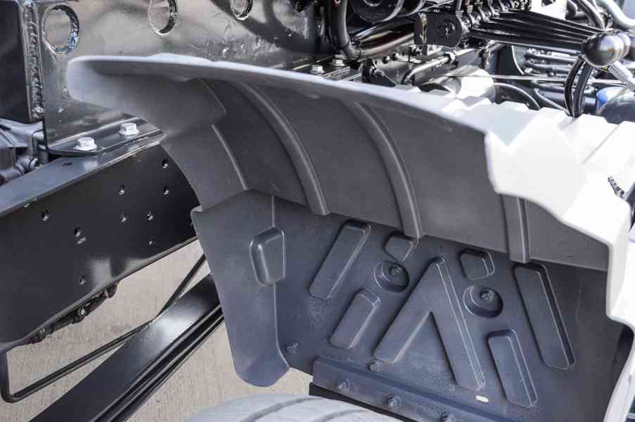 MERCEDES ATEGO 1218 NOVÝ HÁKOVÝ NOSIČ KONTEJNERŮ + HYDR. RUK - foto 67