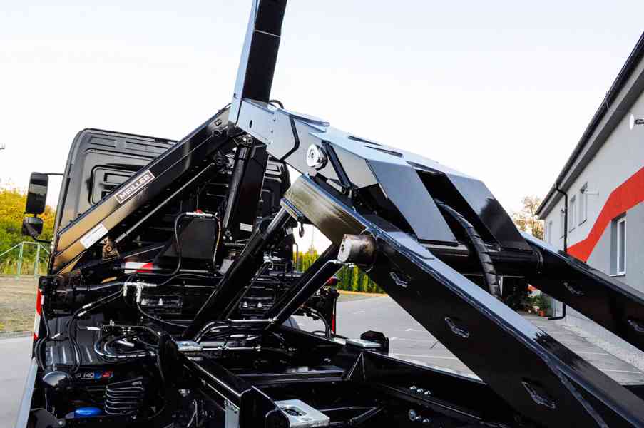 MERCEDES ATEGO 1218 NOVÝ HÁKOVÝ NOSIČ KONTEJNERŮ + HYDR. RUK - foto 70