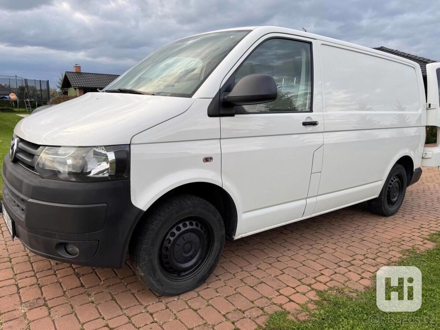 Volkswagen Transporter T5 - foto 1