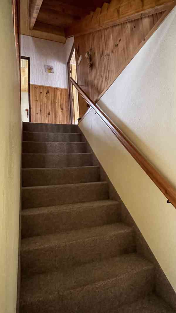 Prodej rodinného domu v Chorušicích - foto 9