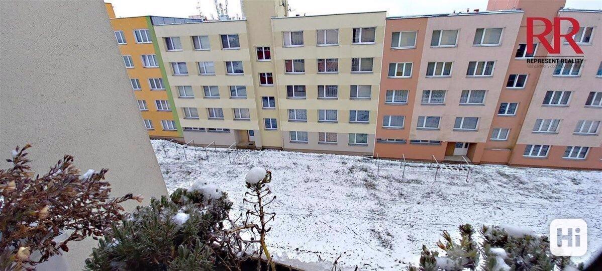Prodej bytu 3+1 s balkonem v Českých Velenicích po rekonstrukci - foto 25