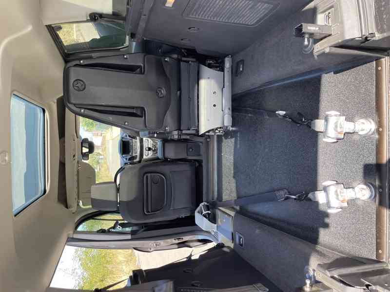 Ford Tourneo pro převoz vozíčkáře - foto 6