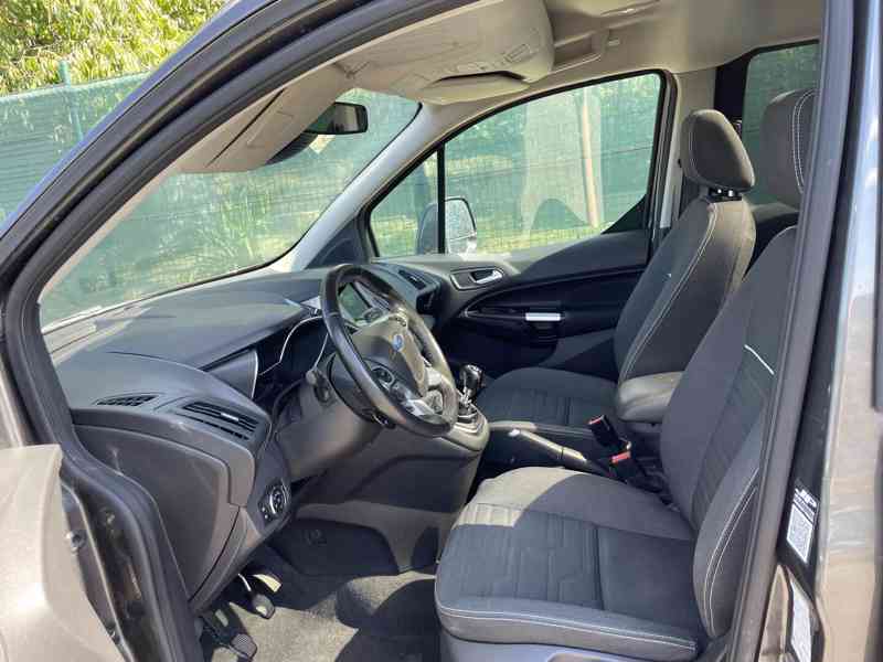 Ford Tourneo pro převoz vozíčkáře - foto 10