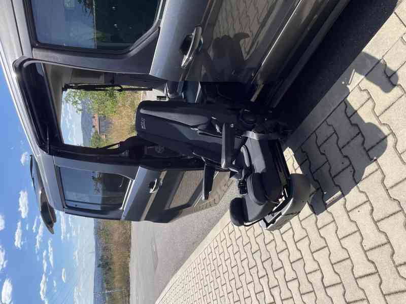 Ford Tourneo pro převoz vozíčkáře - foto 9
