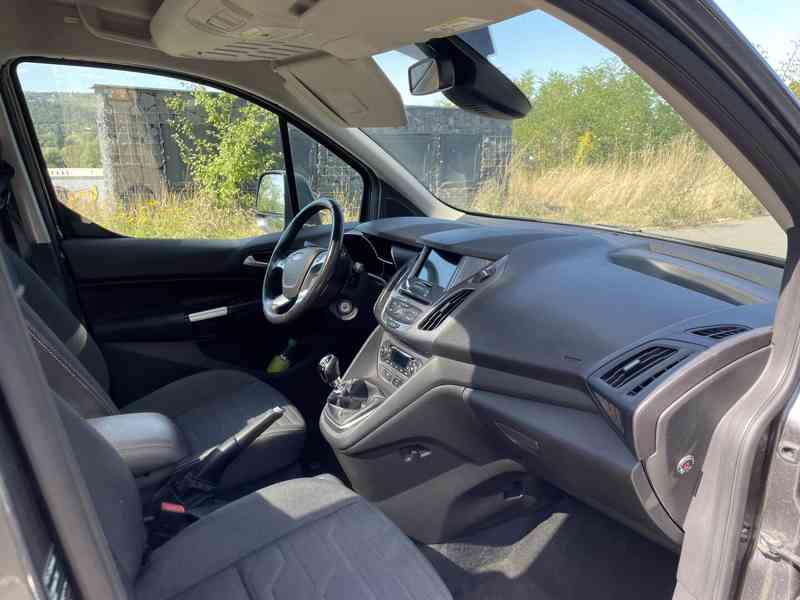 Ford Tourneo pro převoz vozíčkáře - foto 13